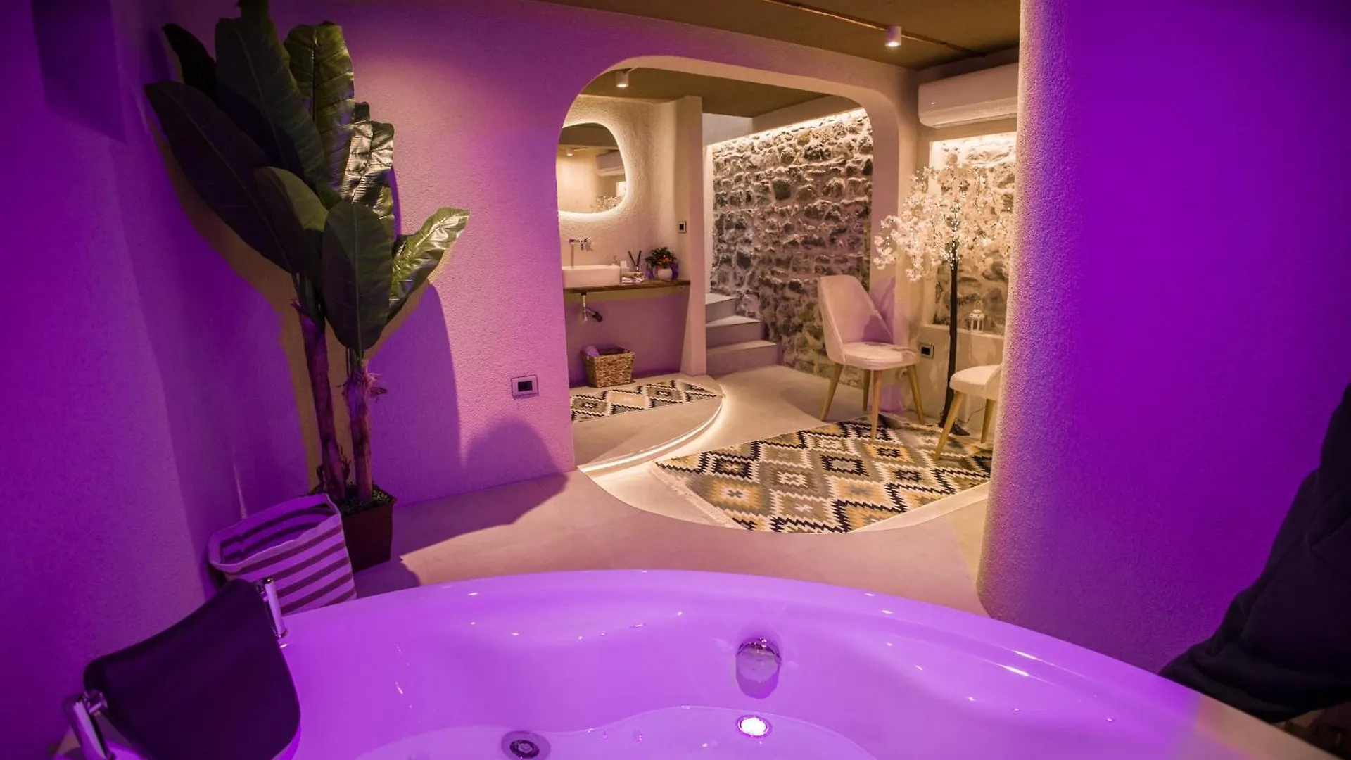 Orama Suite & Spa Korce Villa